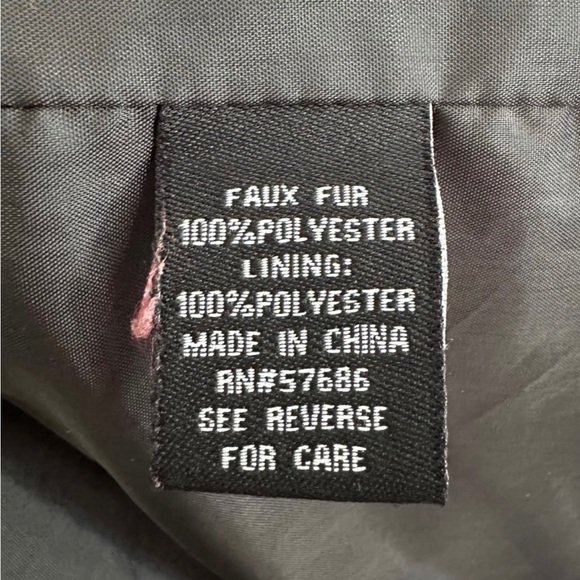 Louise Paris Red and Black Faux Fur Jacket Size Small - Picture 6 of 6